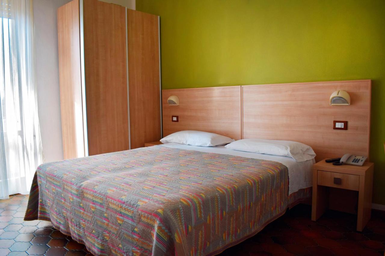 Hotel Gattuccio チェゼナーティコ エクステリア 写真