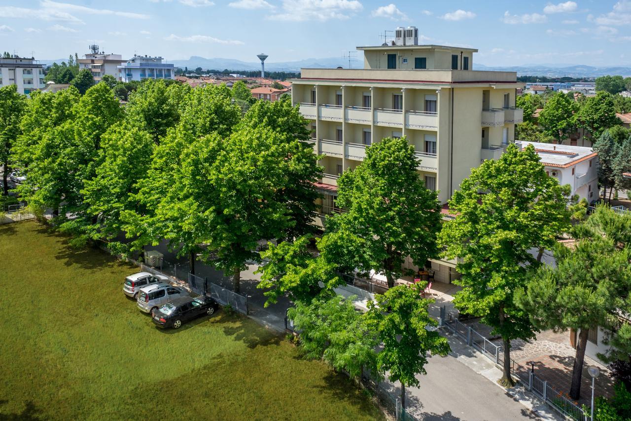 Hotel Gattuccio チェゼナーティコ エクステリア 写真